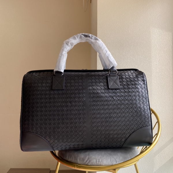 ボッテガヴェネタバッグ側面デザイン